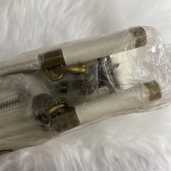 Loungefly Disney Alice in Wonderland Garden Flowers Satchel Crossbody Bag - Picture 11 of 12